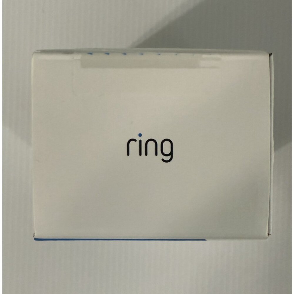 Ring Stick Up Cam Battery Wireless Outdoor/Indoor Camera White New 840268905552 - Picture 2 of 10